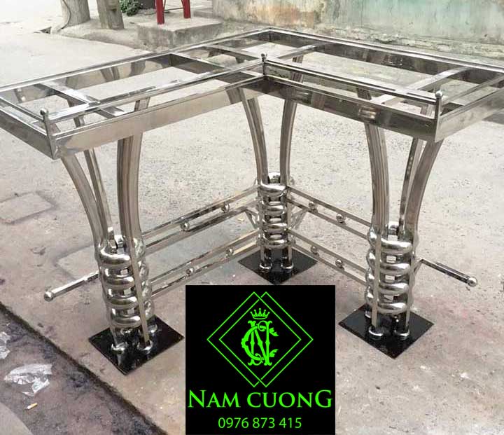 ban inox phong karaoke hinh chu l