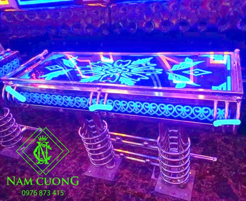 ban inox phong karaoke